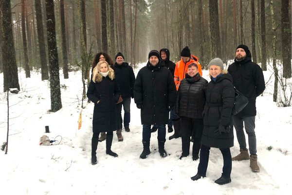 IAE atstovai lankėsi geofizinių (seisminių) tyrimų plote Sariuose