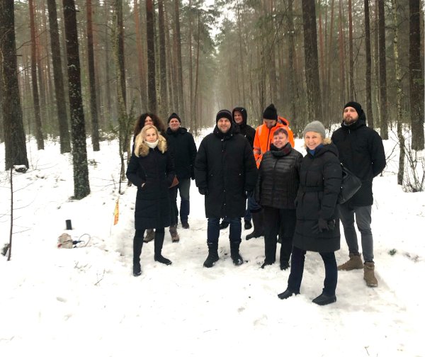 IAE atstovai lankėsi geofizinių (seisminių) tyrimų plote Sariuose